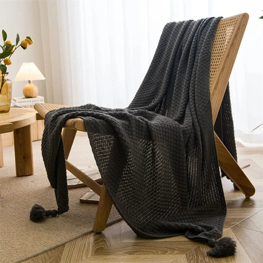 Minimalist Bamboo Knit Throw Blanket with Tassels