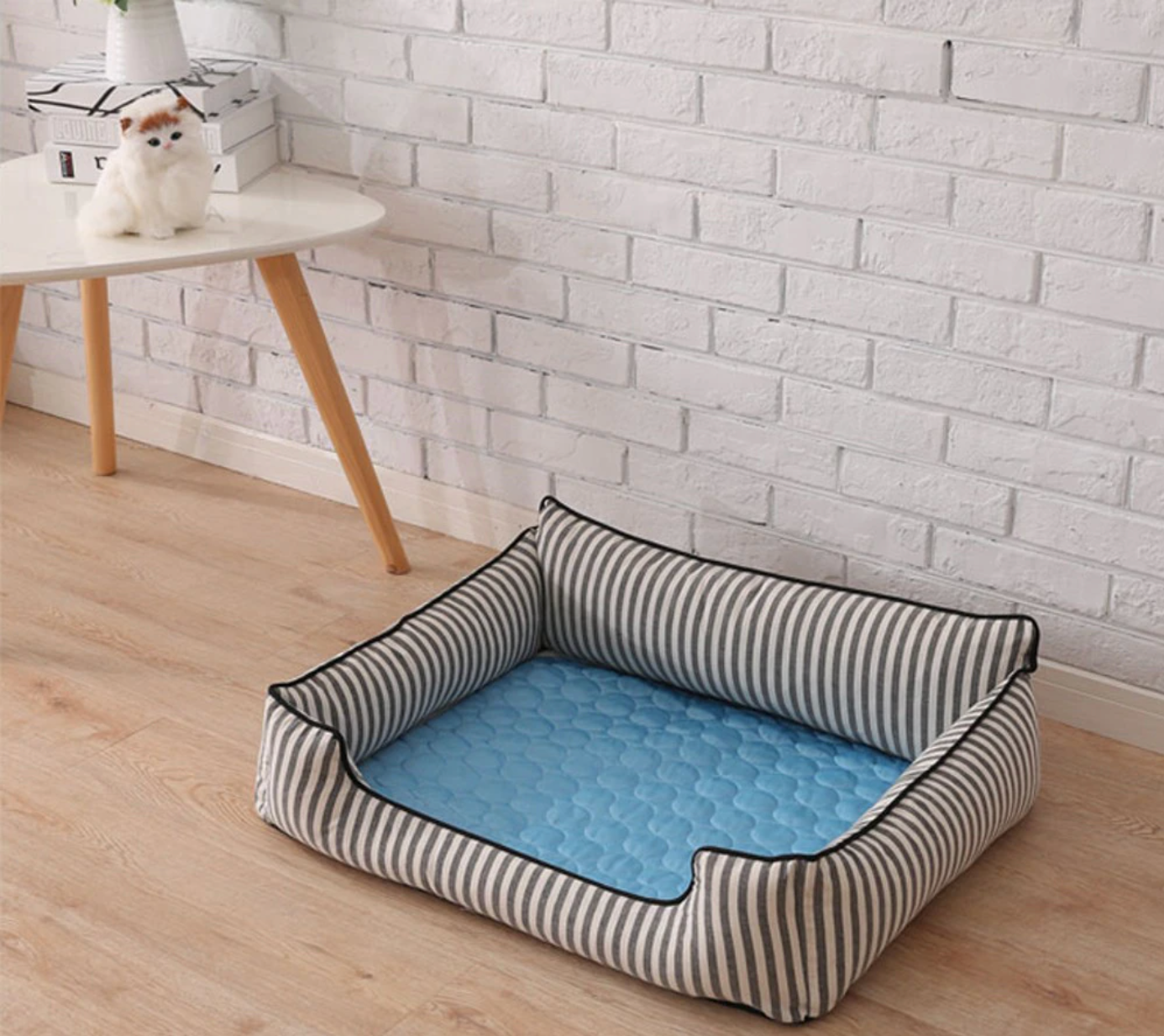 Minimalist Quilted Cooling Mat with Non-Slip Backing