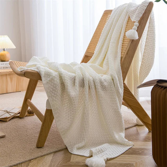 Minimalist Bamboo Knit Throw Blanket with Tassels