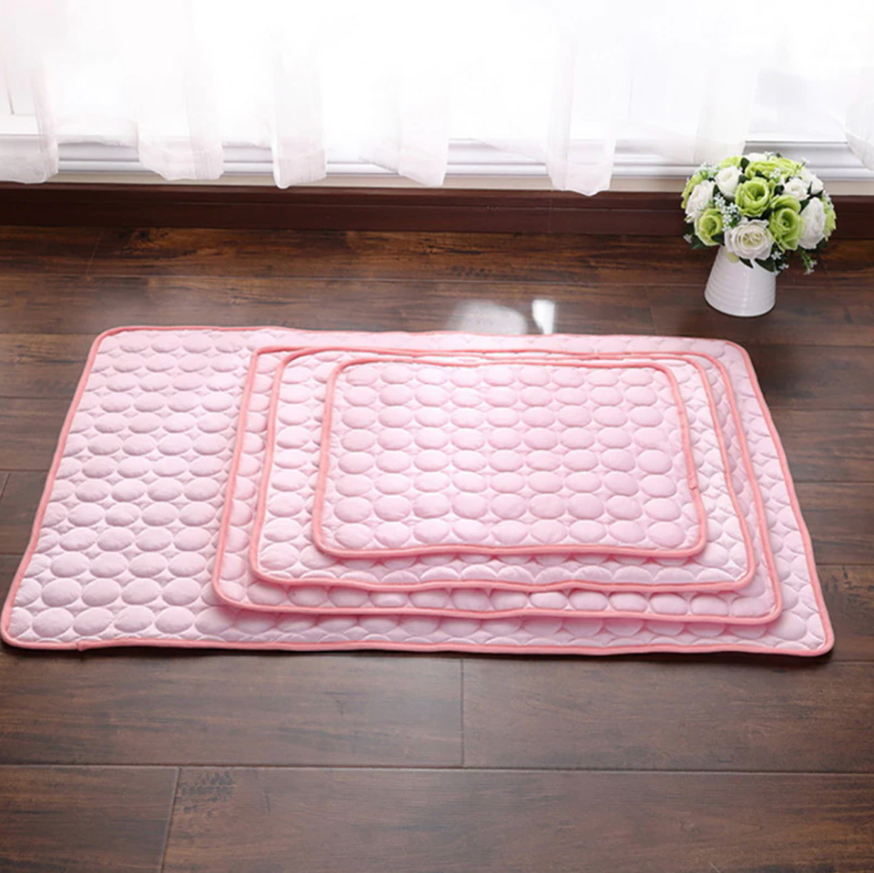 Minimalist Quilted Cooling Mat with Non-Slip Backing